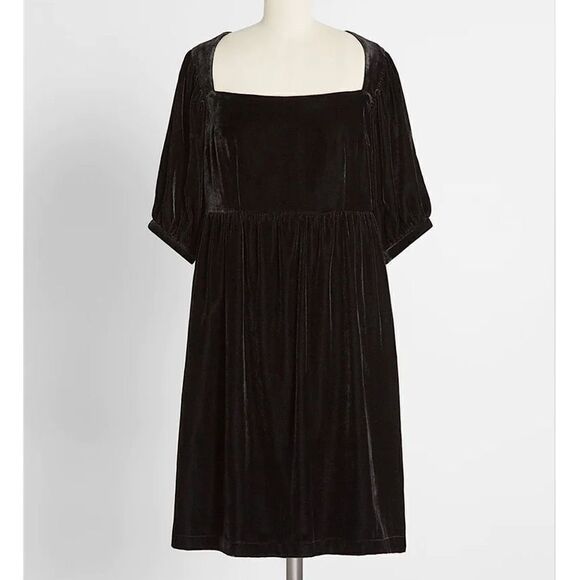 Modcloth Size 14 Black Softly Sumptuous Short Sleeve Velvet Babydoll Dress NWT - Picture 1 of 14